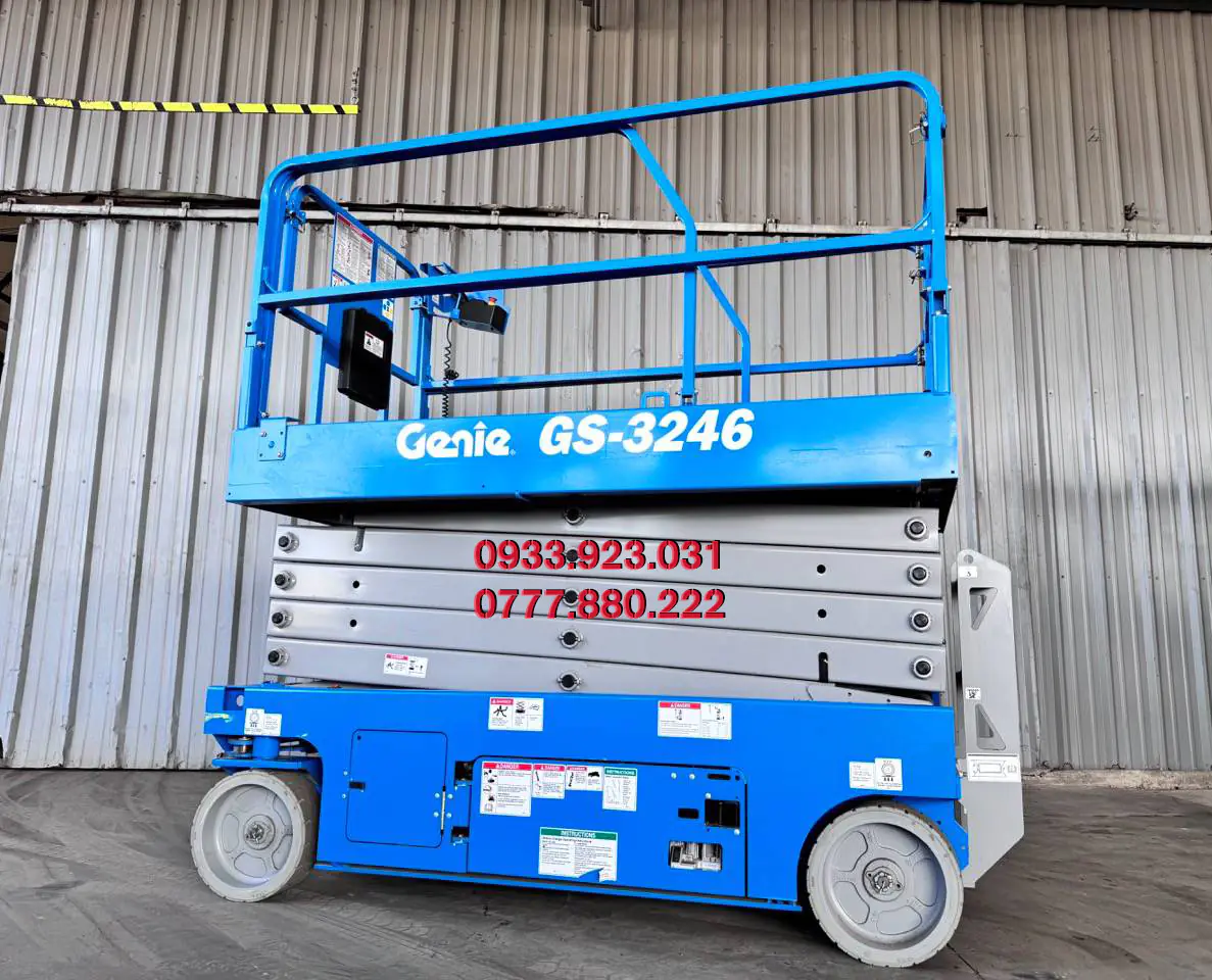 Xe nâng người cắt kéo cao 12 mét Genie GS-3246